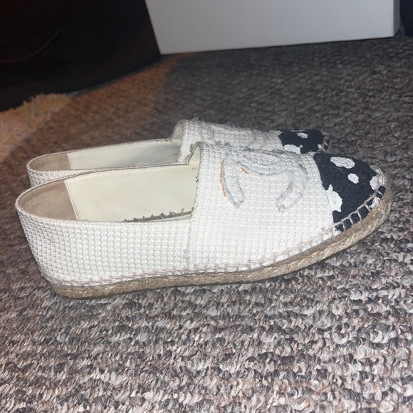 Chanel Espadrilles size 7 🤍🫶🏼 - Picture 6 of 8